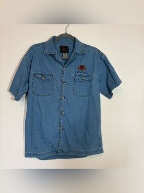 Vintage Cabela's Short Sleeve Denim Style Button-Down Shirt and Rose Embroidery